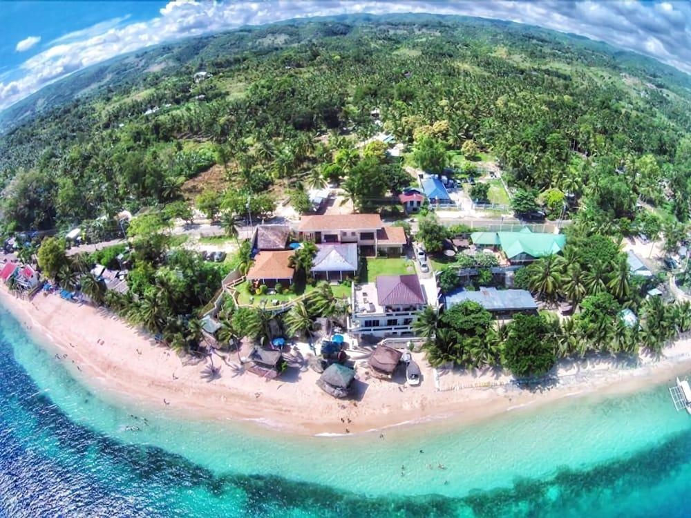 Beach & Waterfront