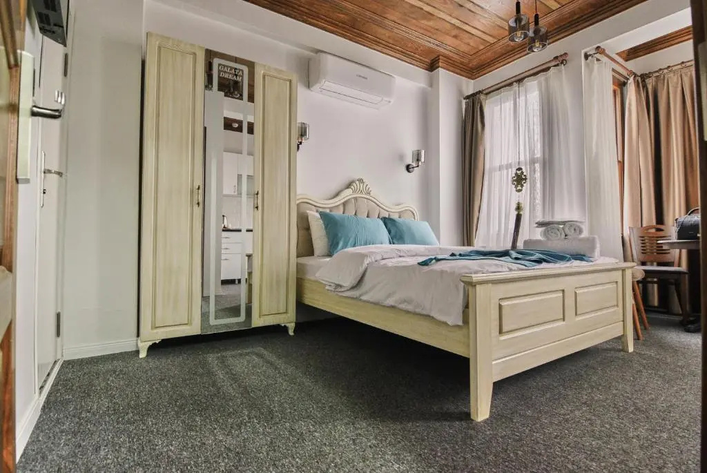 Двухместный номер Deluxe (двуспальная кровать) в Galata Dream Hotel