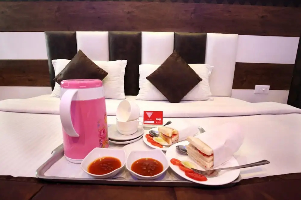 Food & Beverage
