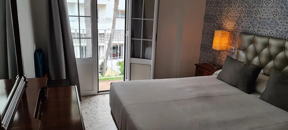Balcony & Terrace