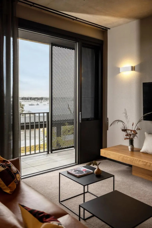 Executive Double room with balcony (full double bed)