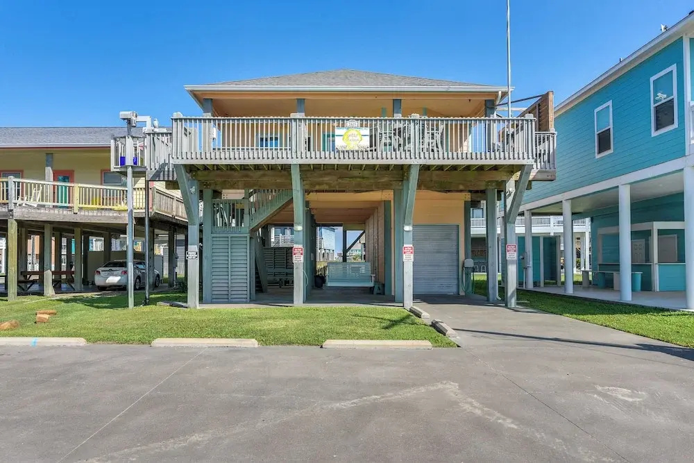 Ocean-view Balcony! Coastal Haven in Crystal Beach