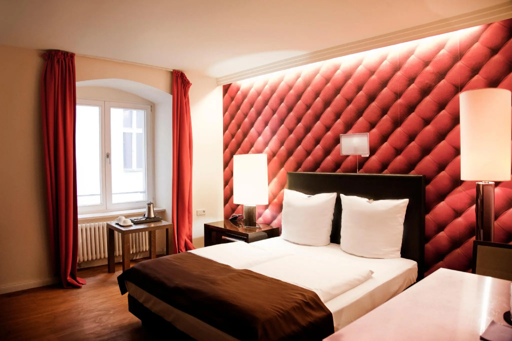 Superior Double room (full double bed)