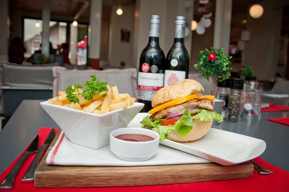 Hotel 64 on Gordon - фото 11