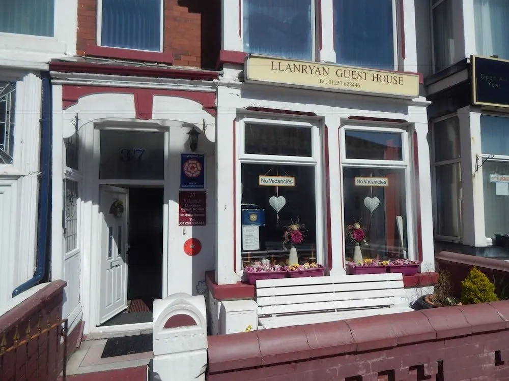Llanryan Guest House