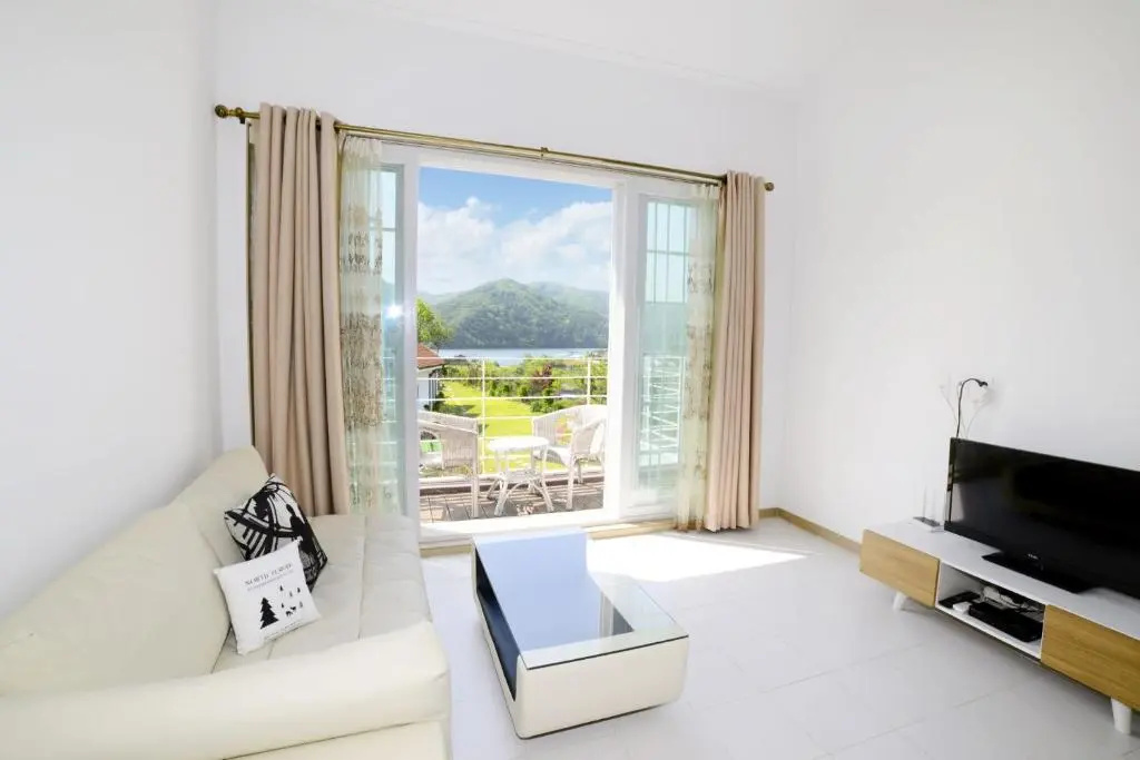 2 Bedrooms Cottage