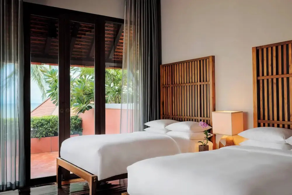 Семейный люкс с 2 комнатами с балконом и рядом с пляжем в Renaissance Koh Samui Resort & Spa