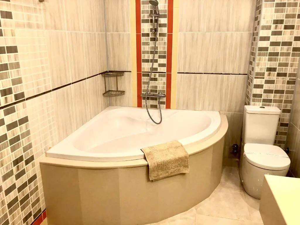 Deluxe Studio