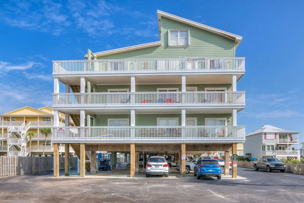 Lagoon Landing 305 1 Bedroom Condo by RedAwning