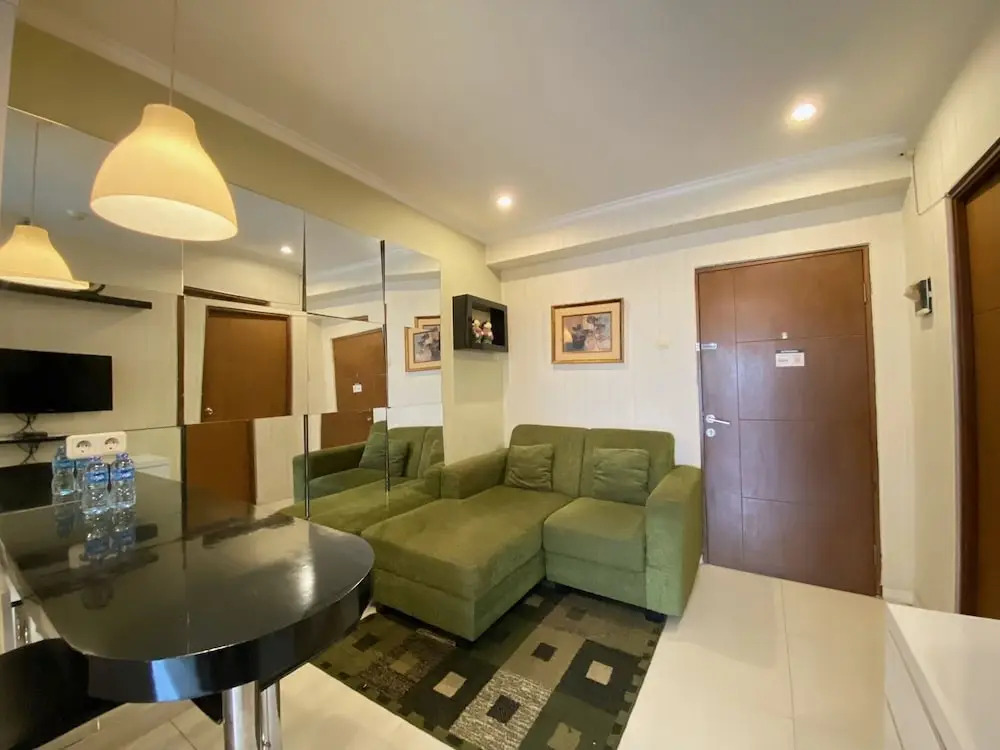 Cozy 2Br Apartment At Gateway Ahmad Yani Cicadas - фото 10