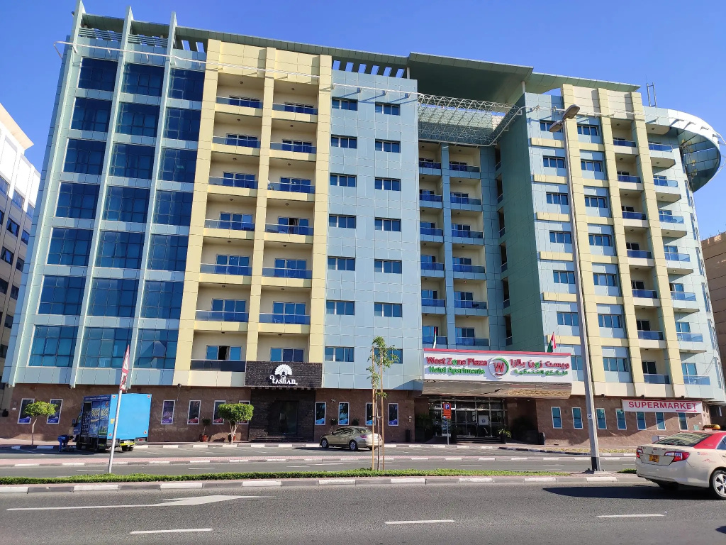 Wescott Plaza Hotel Apartment — фото