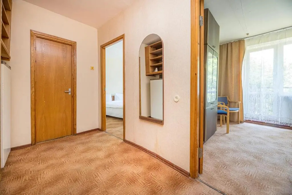 Comfort room