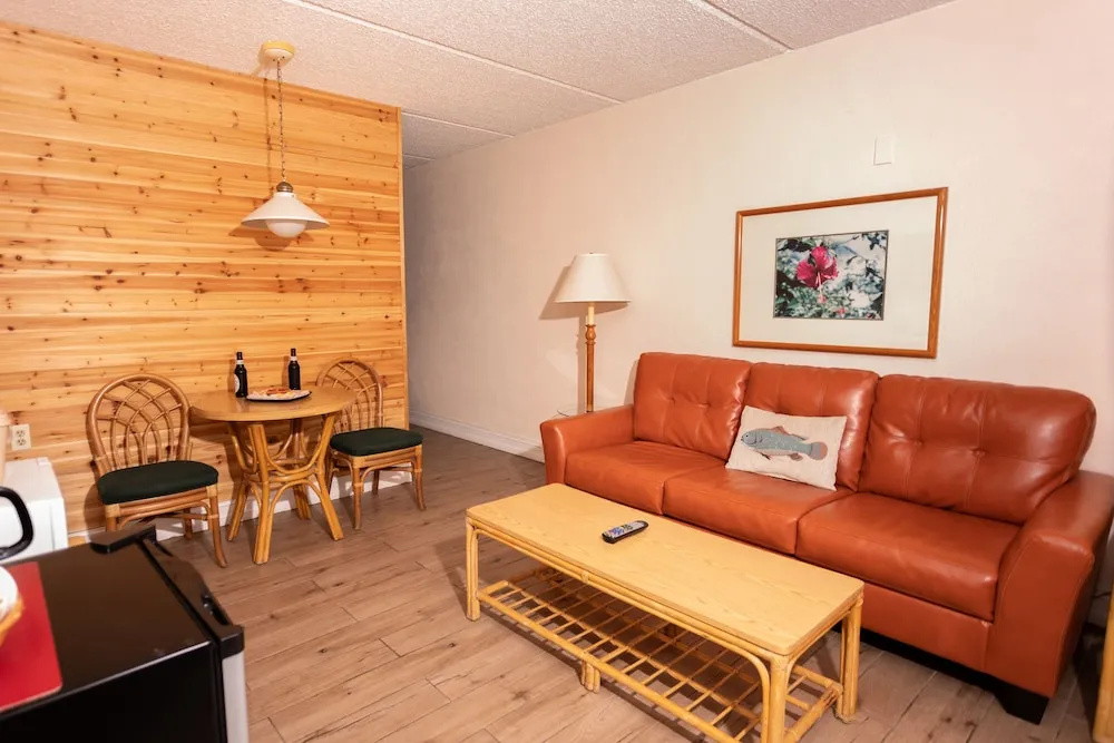 Quadruple Suite