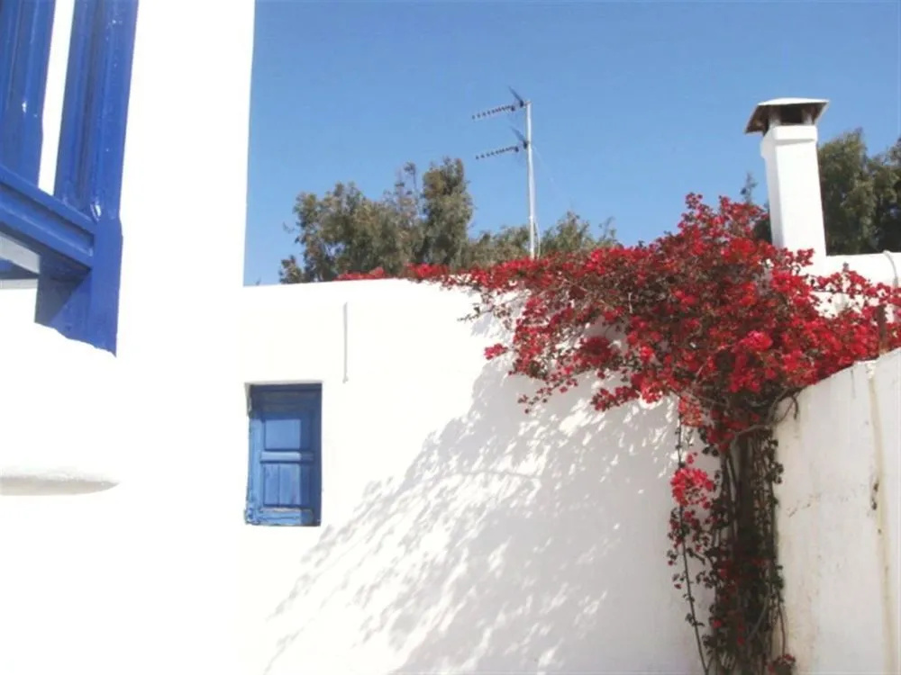 Vista Vaios Rooms & Studios Pension