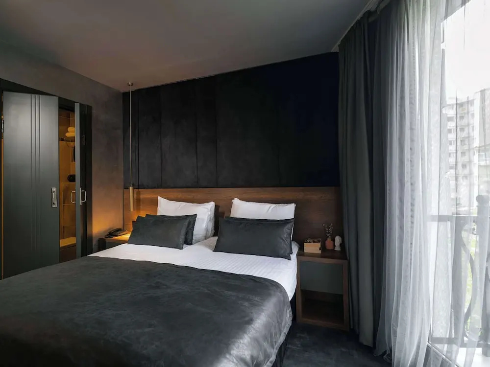 Premium room