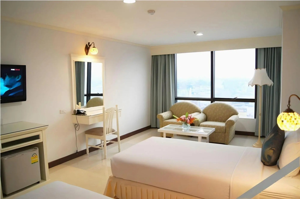 Bay Hotel Srinakarin - Général