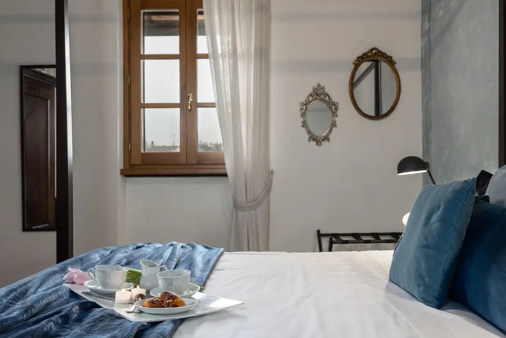 Superior Double room with land view (full double bed)