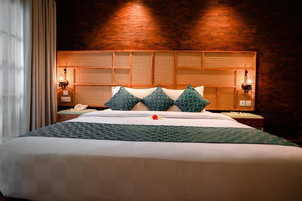 Fourteen Roses Boutique Hotel Legian