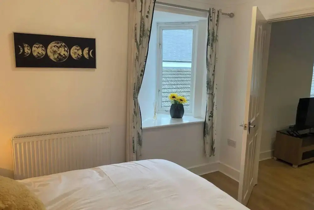Modern The Mews Apartment