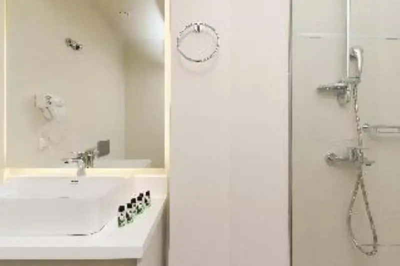 Classic Double room (full double bed)