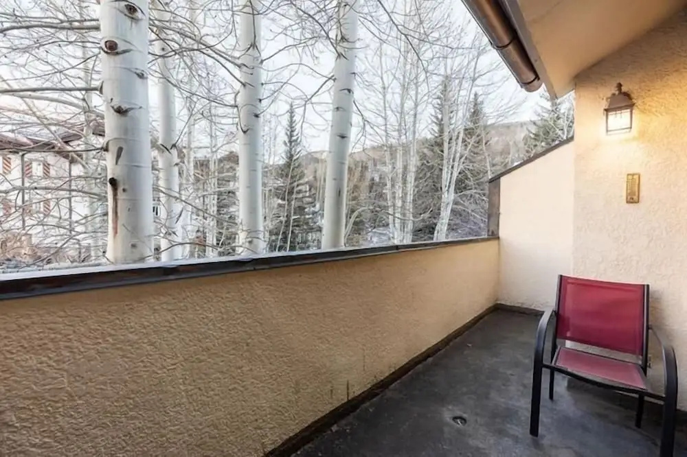17 Vail Road 3 Bedroom Condo by RedAwning