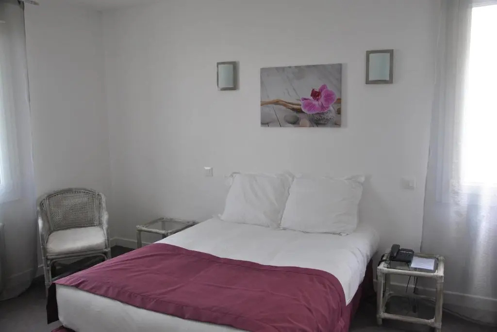 Standard Double room (full double bed)