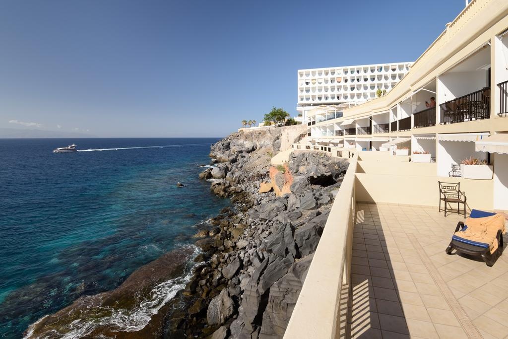 Beach & Waterfront