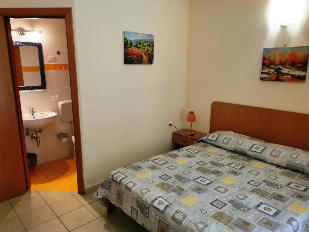 Standard Double room (full double bed)