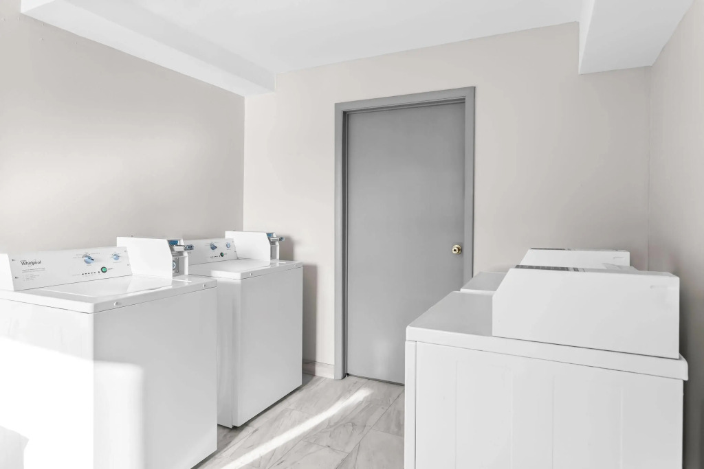 Days Inn by Wyndham Huntington — фото 4