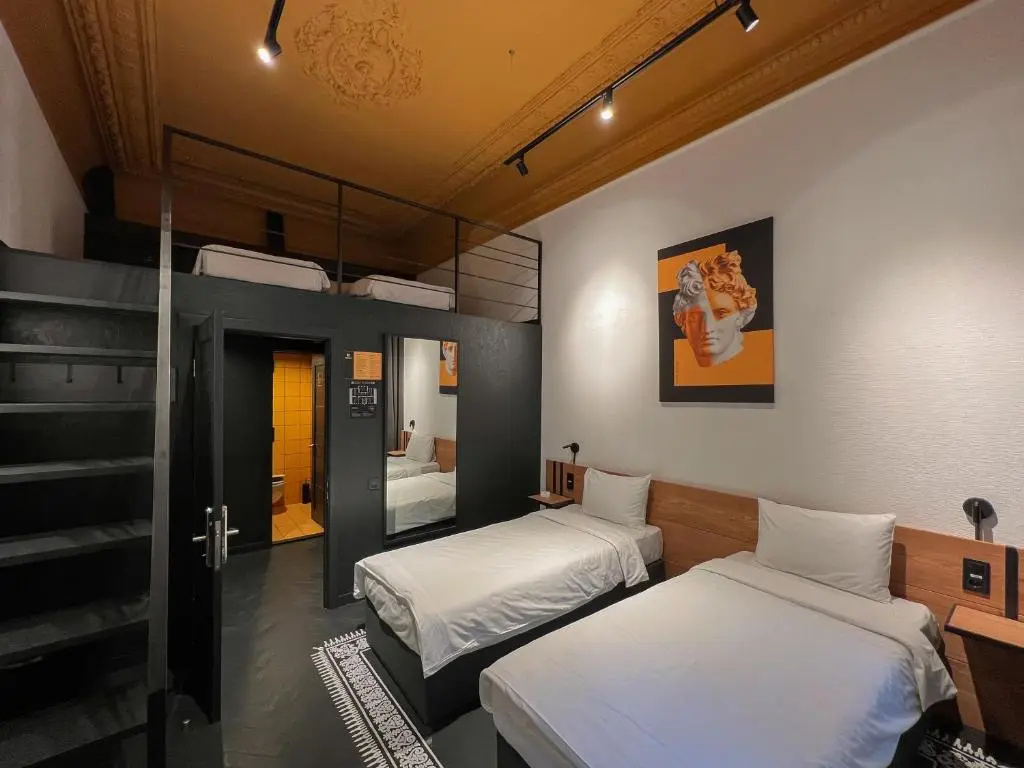 Economy Quadruple room