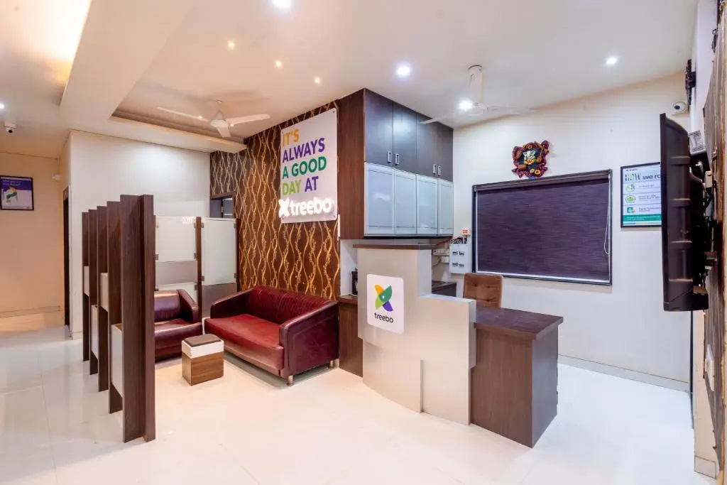 Hotel Pushpak Satara — 2