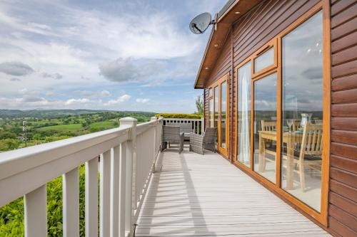 Balcony & Terrace