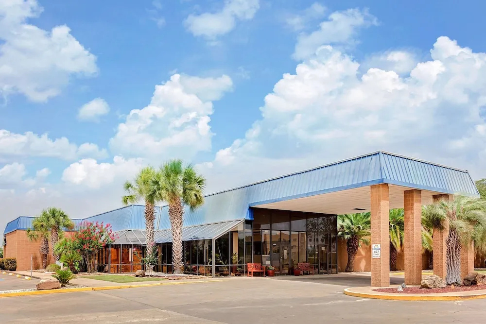 Days Inn Bay City