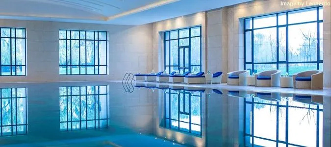 Renaissance Tianjin Lakeview Hotel