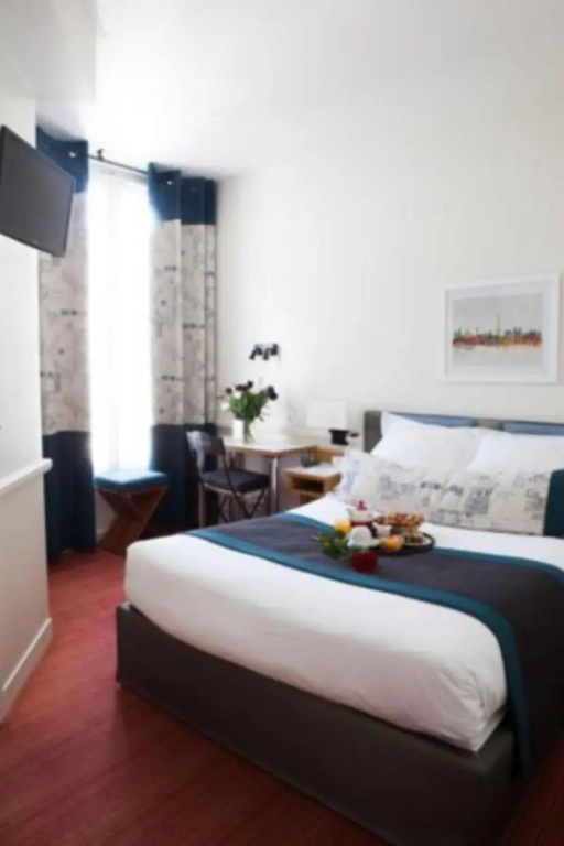 Classic Double room (full double bed)