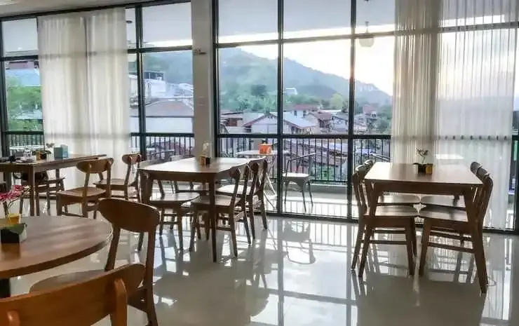 Food & Beverage