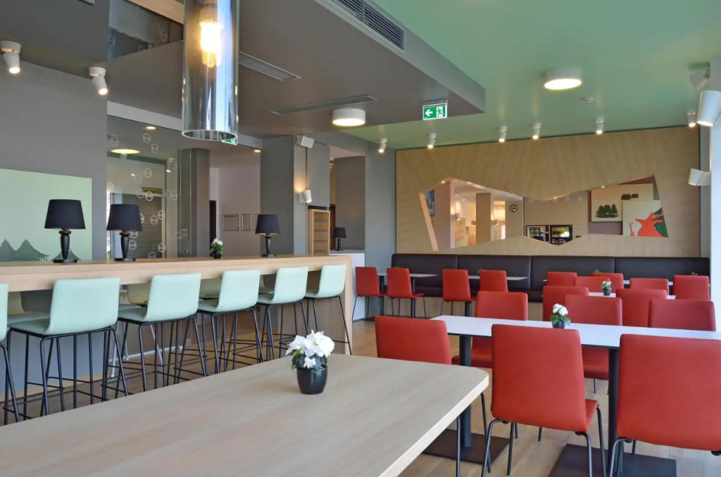 Hotel photo 11