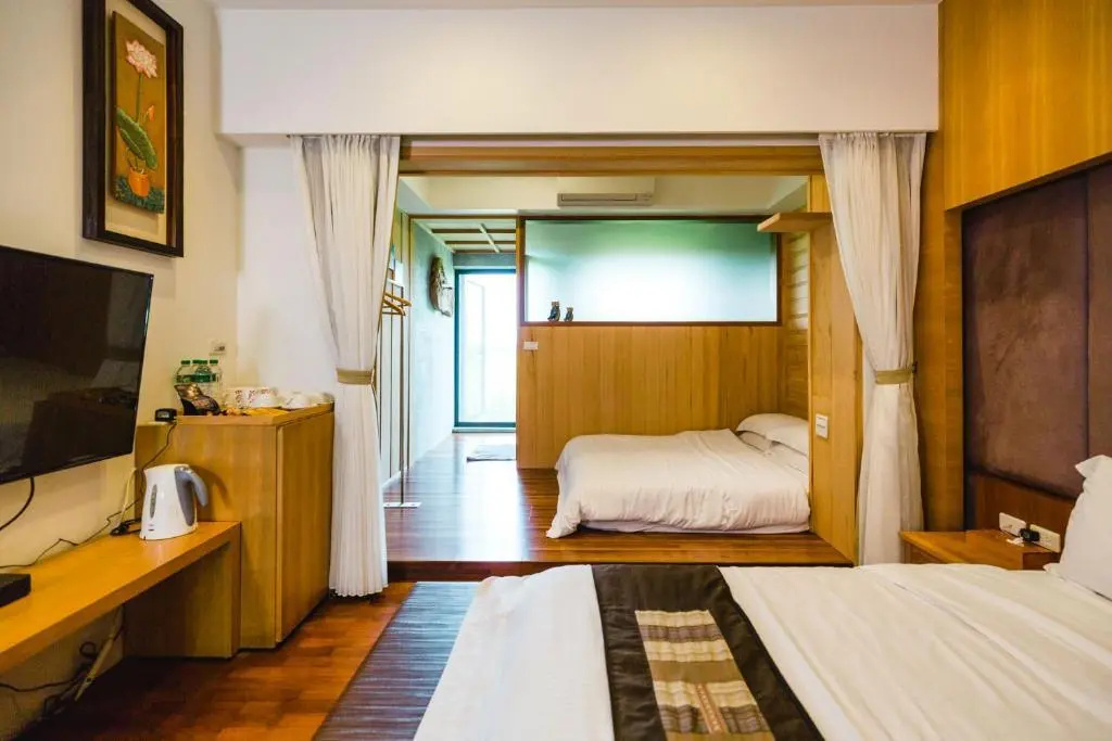 Deluxe Quadruple room