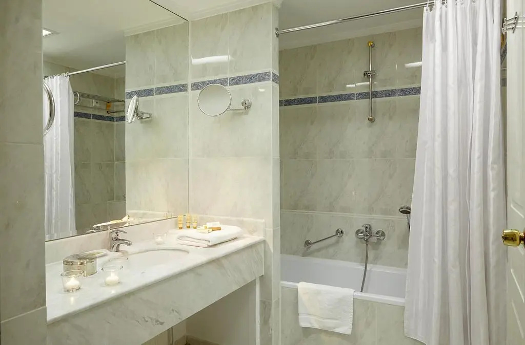 Mediterranean Palace Hotel - Chambres