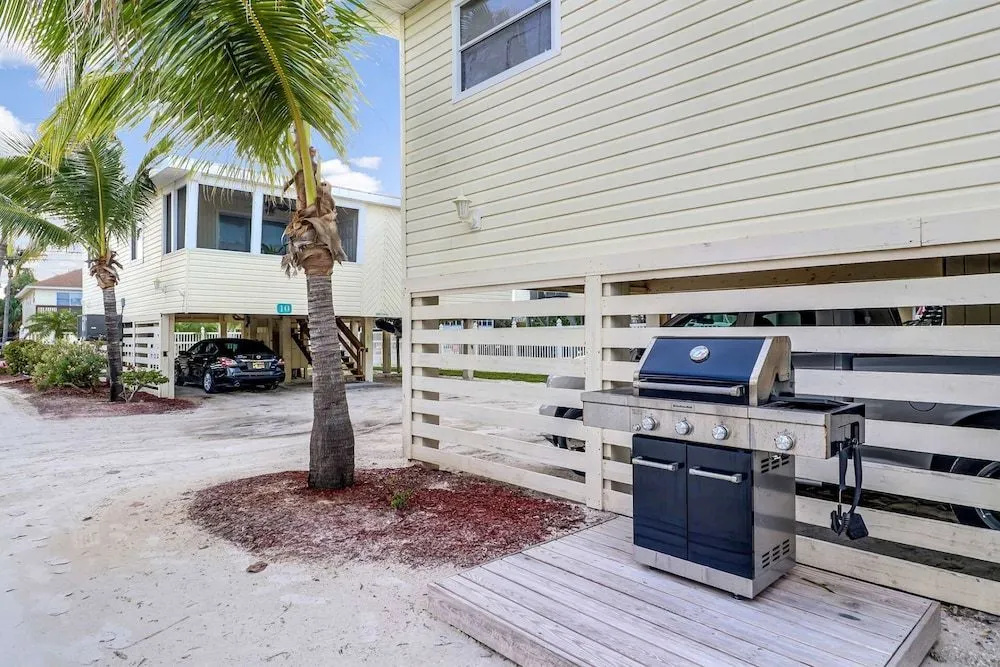 Bahama Beach Club #11