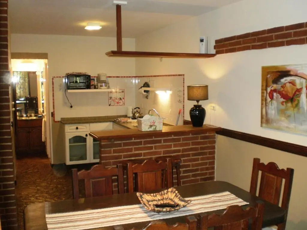 2 Bedrooms Bungalow