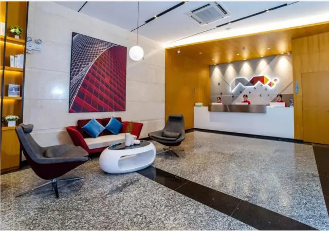 Lobby & Reception