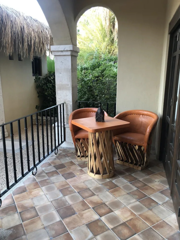 Premium Double room with pool view (full double bed)