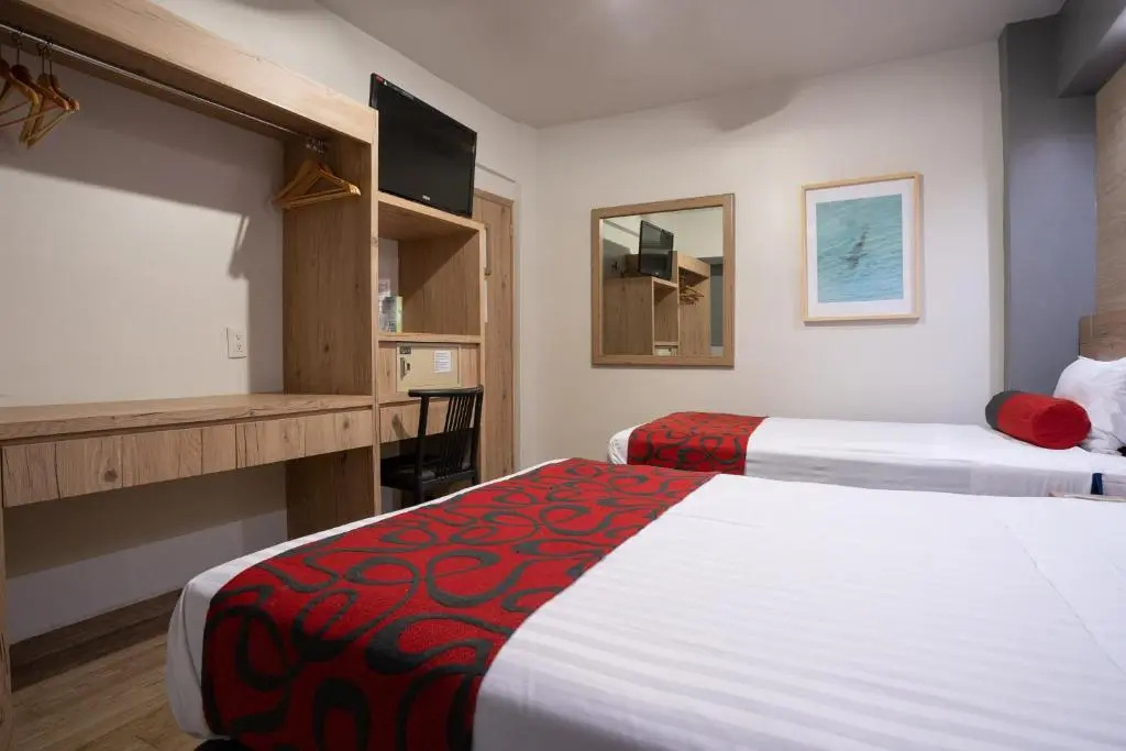 Small Double room (twin beds)