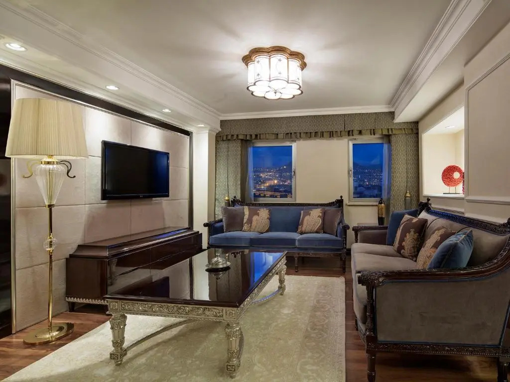 Presidential Suite
