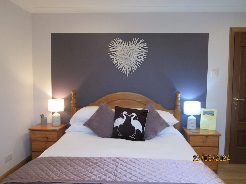Standard Double room with garden view (full double bed)