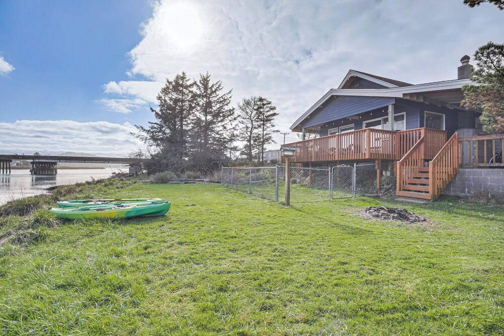 Riverfront Coastal Retreat With Easy Beach Access