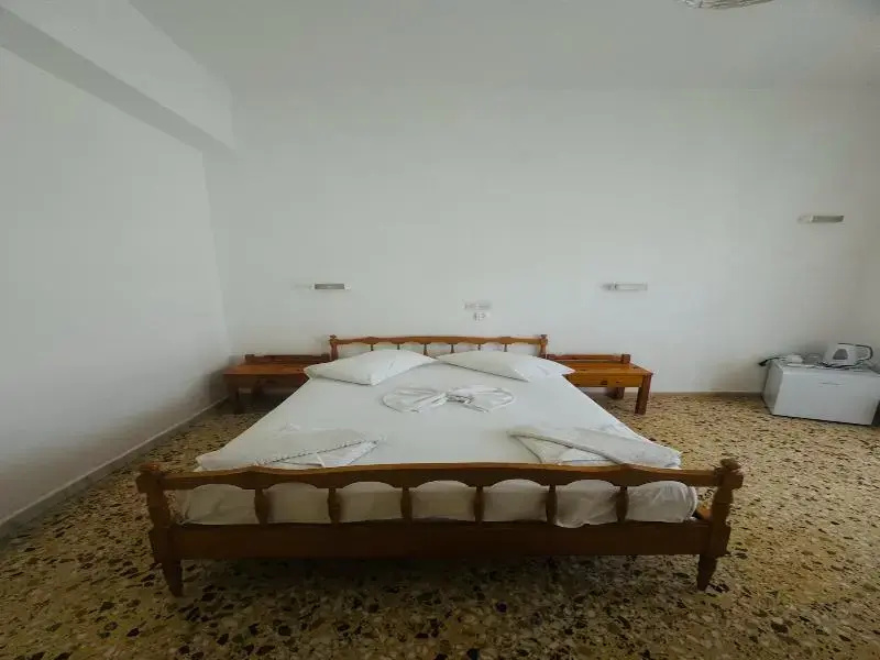 Economy room