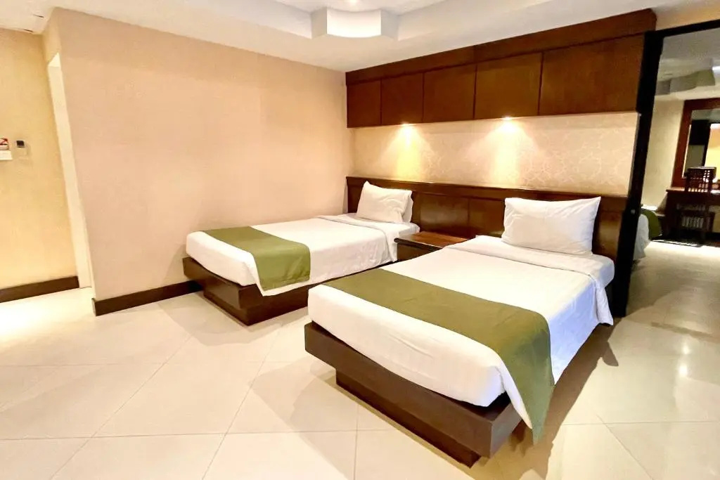 Rayaburi Hotel Patong - Chambres