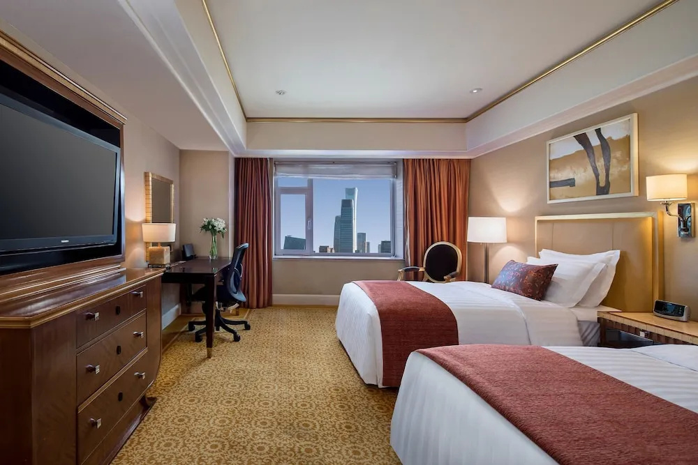 Executive Deluxe Double room with city view (twin beds)